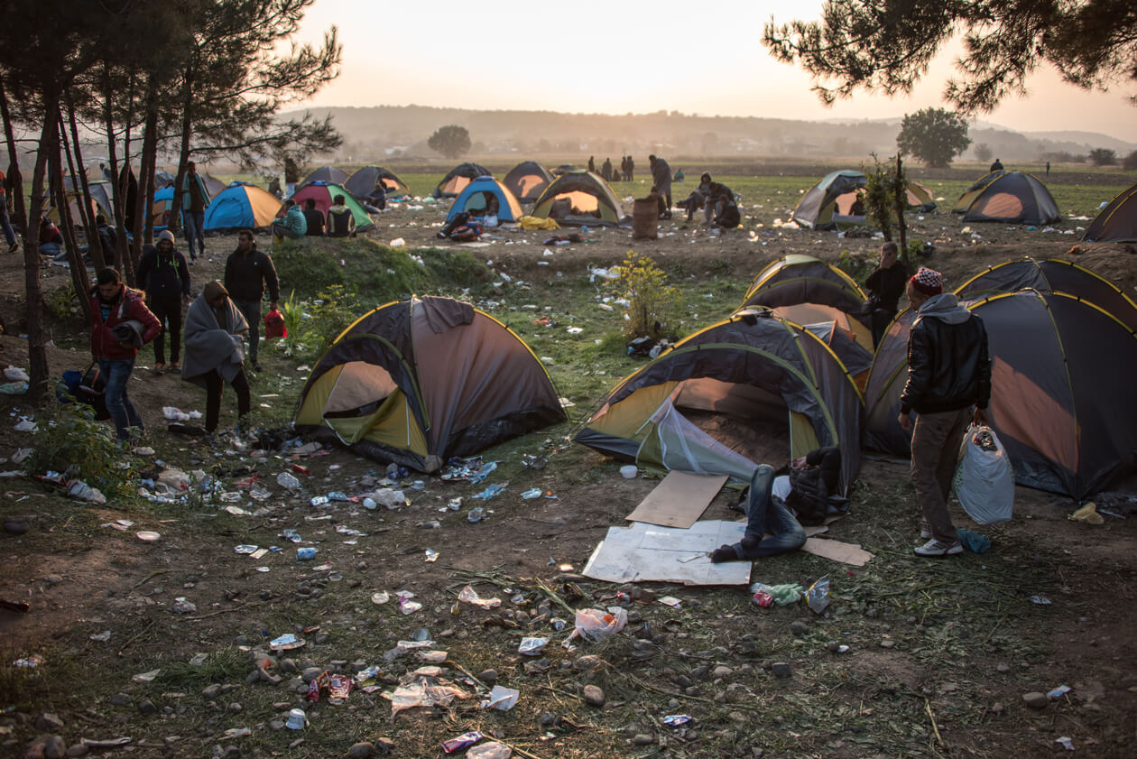 i-spent-three-months-working-in-syrian-refugee-camps-the-walrus