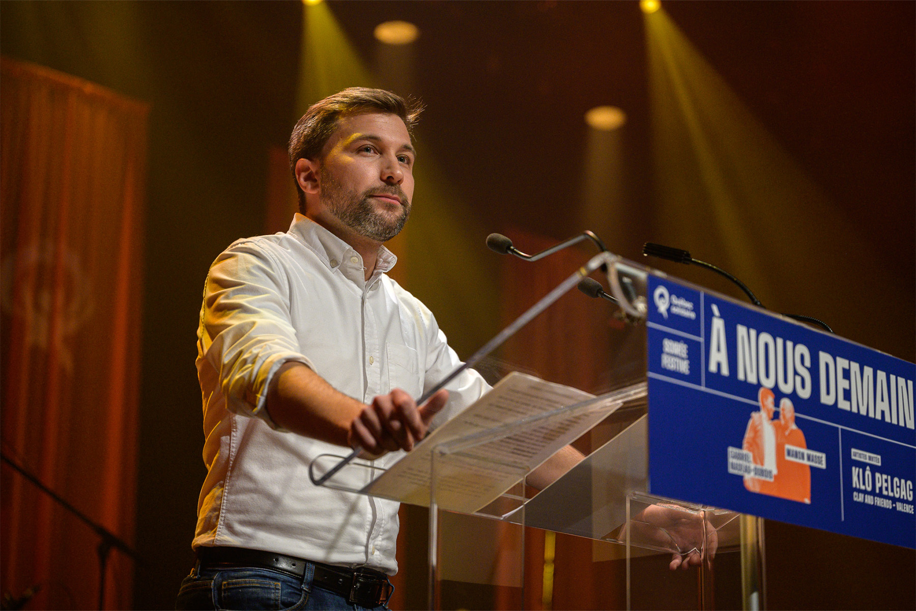 Gabriel Nadeau-Dubois at a speaking event. 