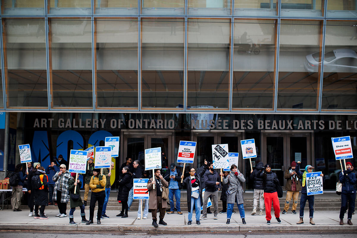 Art Gallery of Ontario employees and OPSEU union members strike in March 2024.