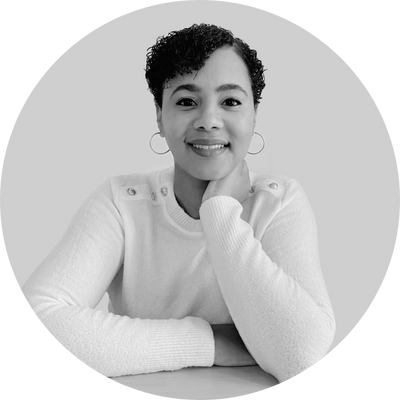 Headshot of Zoya Shepherd