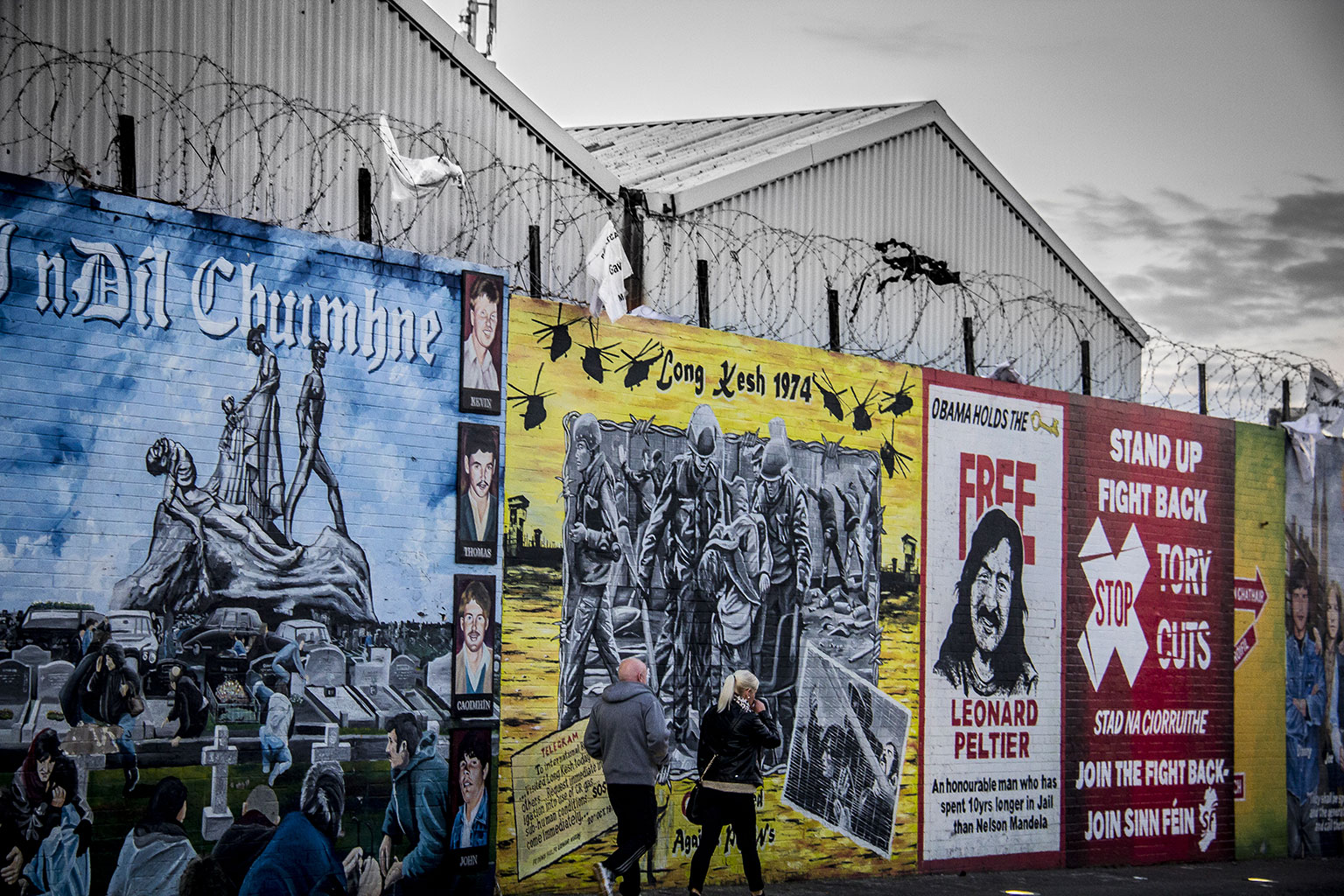 Photograph of a peace wall in Belfast by Diego López