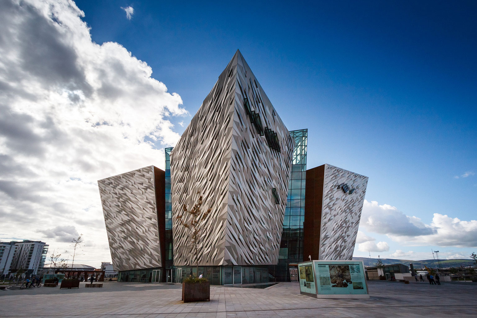 Photograph of Titanic Belfast by Nico Kaiser