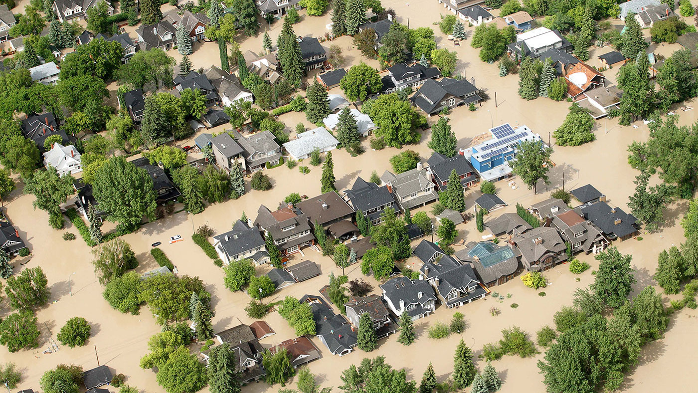 Rivers receding in Calgary, 3 dead in floods