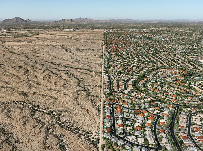 Edward Burtynsky: Water